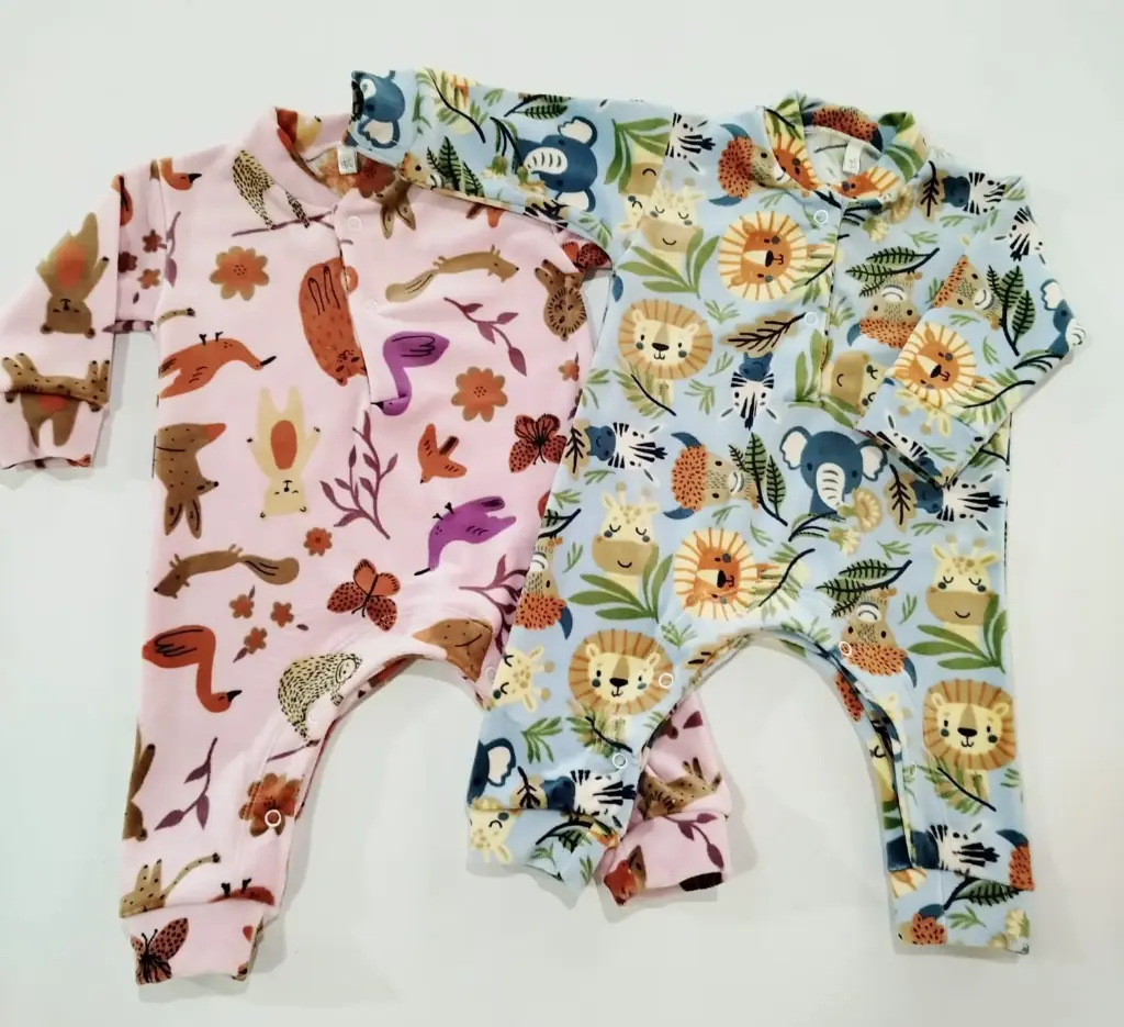 Enterito Plush Estampado MOULY y RUABEL