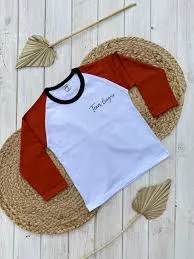 Remera larga varón UPA